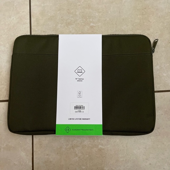 NWT Herschel Supply Co. Denman 14 inch Sleeve Tech (Ivy Green) - Picture 3 of 3